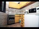 Holiday home Ante - spacious & close to the sea: H(8+2) Tisno - Island Murter  - Croatia - H(8+2): kitchen