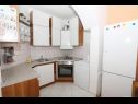 Apartments Dani-free parking: A1(4+2) Dugi Rat - Riviera Omis  - Apartment - A1(4+2): kitchen
