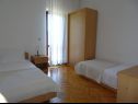 Apartments Mari - 40 m from sea: A1(4), A2(2+2), SA3(2) Krilo Jesenice - Riviera Omis  - Apartment - A1(4): bedroom