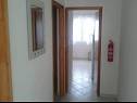 Apartments Vana - sea view A1(2+2), A2(2+2) Lokva Rogoznica - Riviera Omis  - Apartment - A2(2+2): hallway