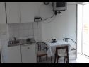 Apartments Zorica - with view: A1(4+1), SA2(2+1), SA3(2+1), SA4(2+1), A5(10+2) Marusici - Riviera Omis  - Studio apartment - SA2(2+1): kitchen and dining room
