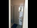 Apartments Zorica - with view: A1(4+1), SA2(2+1), SA3(2+1), SA4(2+1), A5(10+2) Marusici - Riviera Omis  - Studio apartment - SA4(2+1): bathroom with toilet