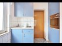Apartments Toma - 200 m from beach: A1(2+2), SA2(2+1), A3(2+2), SA4(2+1) Omis - Riviera Omis  - Apartment - A1(2+2): kitchen