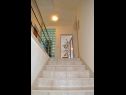 Apartments Iva - with beautiful view: A1(4+1) Omis - Riviera Omis  - staircase