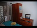 Apartments Sima - comfortable family apartments A1 Šima(4+2), A2 Ivona(2+2) Omis - Riviera Omis  - Apartment - A2 Ivona(2+2): bedroom
