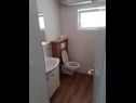 Apartments Sima - comfortable family apartments A1 Šima(4+2), A2 Ivona(2+2) Omis - Riviera Omis  - Apartment - A2 Ivona(2+2): bathroom with toilet
