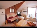 Apartments Šera - 50 m from beach: A1(4), A2(4), A3(2+2) Pisak - Riviera Omis  - Apartment - A3(2+2): living room