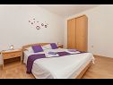 Apartments Franka - beautiful sea view & parking: A1(3), A2(2+2), A3(2+2), A4(3+1) Stanici - Riviera Omis  - Apartment - A3(2+2): bedroom