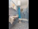 Apartments Franka - beautiful sea view & parking: A1(3), A2(2+2), A3(2+2), A4(3+1) Stanici - Riviera Omis  - Apartment - A4(3+1): bathroom with toilet