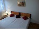 Apartments Zvone - 50 M from the sea : A4 prizemlje (2+2) Sumpetar - Riviera Omis  - Apartment - A4 prizemlje (2+2): bedroom