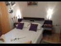 Apartments Jugana - with pool : A1 donji(4), A2 gornji(4) Sumpetar - Riviera Omis  - Apartment - A1 donji(4): bedroom