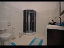 Apartments Jugana - with pool : A1 donji(4), A2 gornji(4) Sumpetar - Riviera Omis  - Apartment - A2 gornji(4): bathroom with toilet