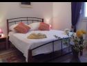 Apartments Jugana - with pool : A1 donji(4), A2 gornji(4) Sumpetar - Riviera Omis  - Apartment - A2 gornji(4): bedroom