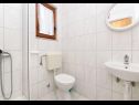 Apartments Neva - 50m from the sea A1(2+1), A2(2+1), SA3(3) Sumpetar - Riviera Omis  - Apartment - A1(2+1): bathroom with toilet