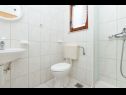Apartments Neva - 50m from the sea A1(2+1), A2(2+1), SA3(3) Sumpetar - Riviera Omis  - Apartment - A2(2+1): bathroom with toilet