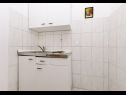 Apartments Neva - 50m from the sea A1(2+1), A2(2+1), SA3(3) Sumpetar - Riviera Omis  - Studio apartment - SA3(3): kitchen