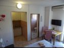 Apartments Don - 90m from the sea: A4(5), SA1 2S(2), SA2 2R(2) Dinjiska - Island Pag  - Studio apartment - SA2 2R(2): kitchen and dining room