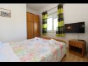 Apartments Mare-200 m from the beach A1(2+2), A2(4), A3(2) Mandre - Island Pag  - Apartment - A3(2): bedroom
