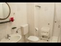 Apartments ErikaS - 100m from sea: A2(4), A4(4), A5(2), A6(4) Novalja - Island Pag  - Apartment - A4(4): bathroom with toilet