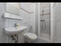 Apartments Mark - 200 m from sea: M1(2+2), M2(2+2), M3(2+2), M4(2+2), M5(4+2) Novalja - Island Pag  - Apartment - M3(2+2): bathroom with toilet