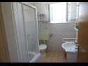 Apartments Sime - 800 m from sea: A1(2+2), A2(2+2), A3(2+2), A4(4+2) Novalja - Island Pag  - Apartment - A1(2+2): bathroom with toilet