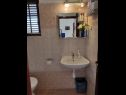 Apartments Nives - great location: A1(6), A5(2), A6(2), A7(2) Novalja - Island Pag  - Apartment - A7(2): bathroom with toilet