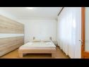 Apartments Jope - 60 m from beach: 1 - A0(4), 2 - A1(4), 3 - A2(4+2), 4 - A3(6+1), 5 - A4(4), 6 - A5(2), 7 - A6(2+1), 8 - A7(2+1), 9 - SA8(2), 10 - SA9(2), 11 - SA10(2) Stara Novalja - Island Pag  - Apartment - 1 - A0(4): bedroom