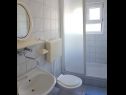 Apartments Jope - 60 m from beach: 1 - A0(4), 2 - A1(4), 3 - A2(4+2), 4 - A3(6+1), 5 - A4(4), 6 - A5(2), 7 - A6(2+1), 8 - A7(2+1), 9 - SA8(2), 10 - SA9(2), 11 - SA10(2) Stara Novalja - Island Pag  - Apartment - 6 - A5(2): bathroom with toilet