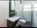 Apartments Jope - 60 m from beach: 1 - A0(4), 2 - A1(4), 3 - A2(4+2), 4 - A3(6+1), 5 - A4(4), 6 - A5(2), 7 - A6(2+1), 8 - A7(2+1), 9 - SA8(2), 10 - SA9(2), 11 - SA10(2) Stara Novalja - Island Pag  - Apartment - 3 - A2(4+2): bathroom with toilet