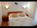 Apartments Maja - peaceful and quiet location A1(4+1), A2(2+2) Dobropoljana - Island Pasman  - Apartment - A2(2+2): bedroom