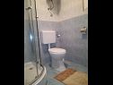 Apartments Božica - 30m from the sea A1(5) Tkon - Island Pasman  - Apartment - A1(5): bathroom with toilet
