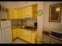 Apartments Daju - 3 colours: A1 plavi(2+2), A2 žuti(4+1), A3 narančasti(2) Zdrelac - Island Pasman  - Apartment - A2 žuti(4+1): kitchen