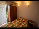 Apartments Daju - 3 colours: A1 plavi(2+2), A2 žuti(4+1), A3 narančasti(2) Zdrelac - Island Pasman  - Apartment - A3 narančasti(2): bedroom