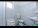 Apartments Jaki - 150 m from beach A1(4), SA2(2+1), A3(4), A4(4), SA5(3) Orebic - Peljesac peninsula  - Apartment - A4(4): bathroom with toilet