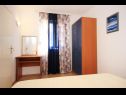 Apartments Tonka - 150m from the sea & parking: A1 A(4+1), A2 B(4+1), A3 C(2+1), A4 E(2+2), A5 F(4+2) Orebic - Peljesac peninsula  - Apartment - A4 E(2+2): bedroom
