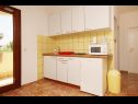 Apartments Tonka - 150m from the sea & parking: A1 A(4+1), A2 B(4+1), A3 C(2+1), A4 E(2+2), A5 F(4+2) Orebic - Peljesac peninsula  - Apartment - A5 F(4+2): kitchen