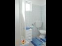 Apartments Jaki - 150 m from beach A1(4), SA2(2+1), A3(4), A4(4), SA5(3) Orebic - Peljesac peninsula  - Apartment - A1(4): bathroom with toilet