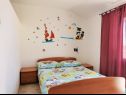 Apartments Jaki - 150 m from beach A1(4), SA2(2+1), A3(4), A4(4), SA5(3) Orebic - Peljesac peninsula  - Apartment - A4(4): bedroom