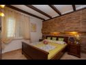 Apartments Vida with garden: A1(2+2) - Naranča, A2(2+2) -  Limun, A3(2+2) - Maslina, SA4(4) - Studio Mandula Orebic - Peljesac peninsula  - Apartment - A2(2+2) -  Limun: bedroom