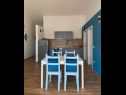Apartments Žare - with garden: A1(2+2), A2(2+2), A3(4) Banjol - Island Rab  - Apartment - A3(4): kitchen and dining room