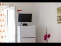 Apartments Nada- sea view: A1 - Ljubičasti (4+2), A2 - Crveni (4+2) Banjol - Island Rab  - Apartment - A2 - Crveni (4+2): detail