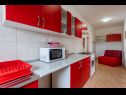 Apartments Nada- sea view: A1 - Ljubičasti (4+2), A2 - Crveni (4+2) Banjol - Island Rab  - Apartment - A2 - Crveni (4+2): kitchen
