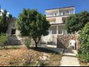 Apartments Neno - 20 m from beach: A1(2+2), A2(4+2), A3(2+2), A4(2+2), A5(2+2), A6(2+2) Ribarica - Riviera Senj  - garden (house and surroundings)