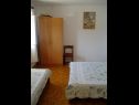 Apartments and rooms Vjenceslava - with parking : A1(4+2), A2(3+2), A3(2+1), A4(2+1), R5(2) Senj - Riviera Senj  - Apartment - A1(4+2): bedroom