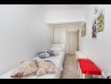 Apartments Mila - 100m from the sea: A2(4), A3(2+2) Brodarica - Riviera Sibenik  - Apartment - A2(4): bedroom