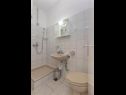 Apartments Mila - 100m from the sea: A2(4), A3(2+2) Brodarica - Riviera Sibenik  - Apartment - A3(2+2): bathroom with toilet