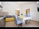 Apartments Per - comfortable  family apartments A1(2+2), A2(4+1), A3(2+2) Grebastica - Riviera Sibenik  - Apartment - A3(2+2): dining room