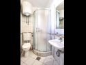 Apartments Branka - 30 m from beach: A1 zeleni(4+1), A2 žuti(4+1) Cove Kanica (Rogoznica) - Riviera Sibenik  - Croatia - Apartment - A2 žuti(4+1): bathroom with toilet
