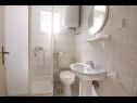 Apartments Zora - garden terrace and grill A1(2+2), A2(2+2), A4(2+2), A5(2+2), A6(2+2) Pirovac - Riviera Sibenik  - Apartment - A2(2+2): bathroom with toilet