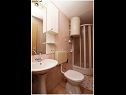 Apartments Elvi - amazing position & parking: A1 mali(2+1), A2(2+2), A3(4+1), A4 gornji(4+1) Primosten - Riviera Sibenik  - Apartment - A2(2+2): bathroom with toilet